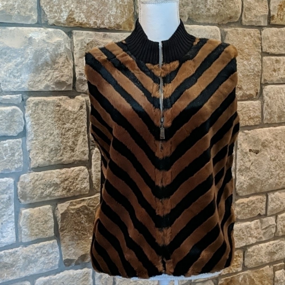 Sport Haley faux fur vest black brown large zip up ribbed stretch vintage